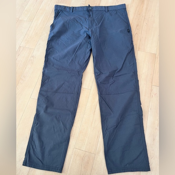 Oakley Other - Oakley Atlantic Pants size 36 Regular Fit